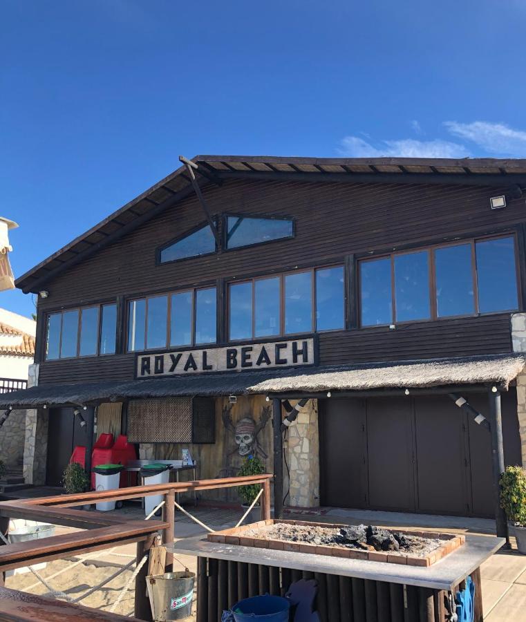 Beachfront Penthouse Apartment With Large Terrace And Breathtaking Sea Views Close To Marbella Spain Sitio de Calahonda Εξωτερικό φωτογραφία