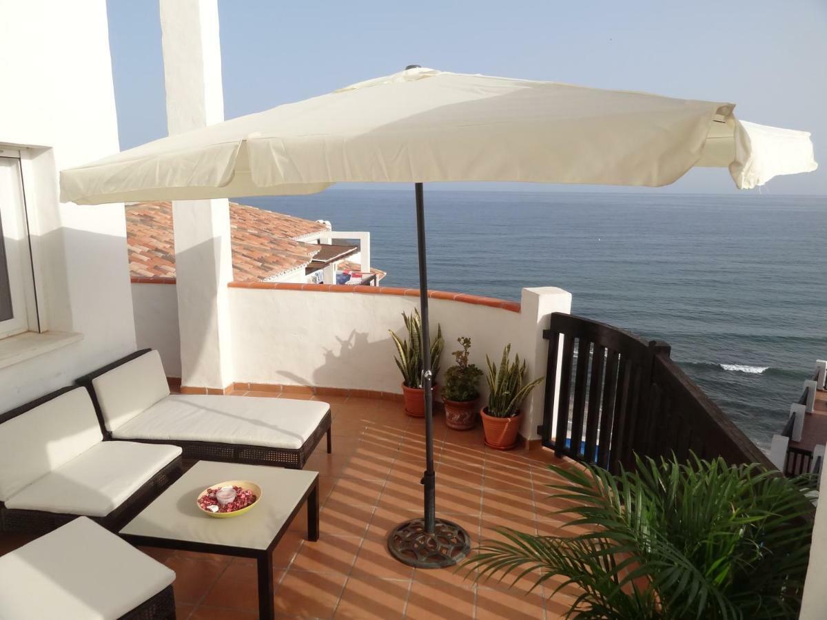 Beachfront Penthouse Apartment With Large Terrace And Breathtaking Sea Views Close To Marbella Spain Sitio de Calahonda Εξωτερικό φωτογραφία