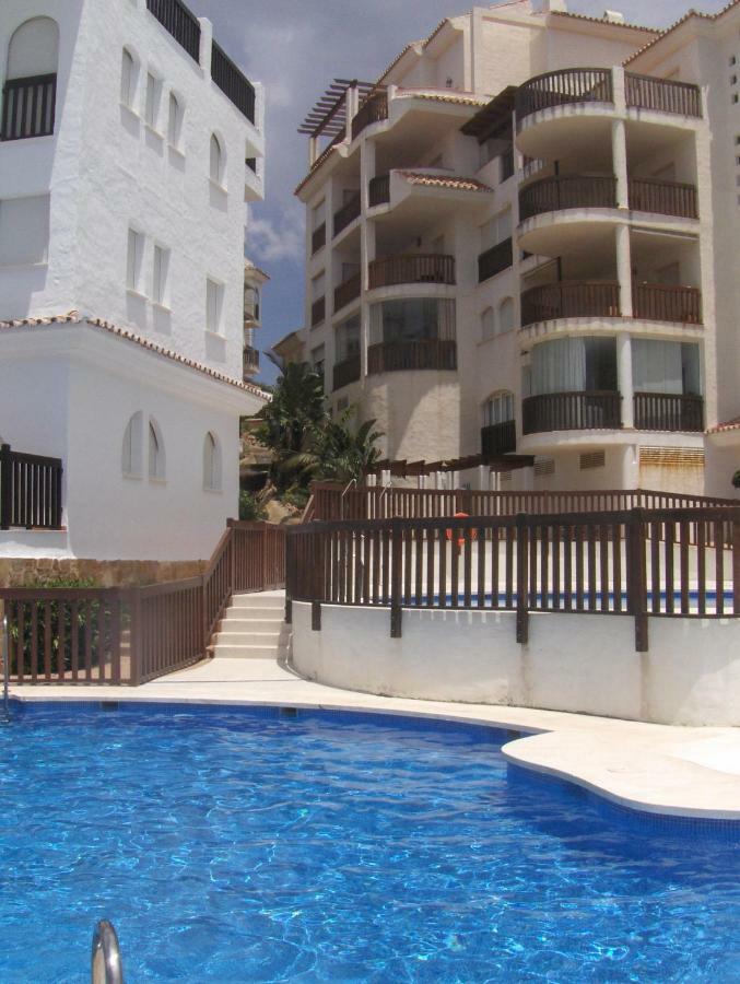 Beachfront Penthouse Apartment With Large Terrace And Breathtaking Sea Views Close To Marbella Spain Sitio de Calahonda Εξωτερικό φωτογραφία